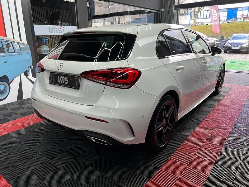Usado Mercedes A180 AMG line 116 HP (85 kW) 2019 Branco
