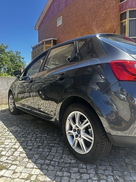 Usado 2008 Seat Ibiza Sedan | € 4.600 (Preço elevado) - Imagem 1/4