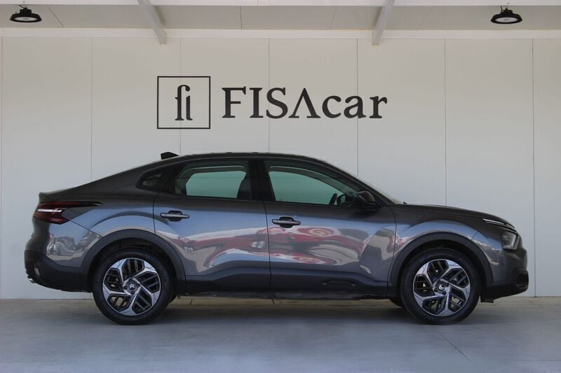 Cinza Usado 2024 Citroën C4 PureTech SUV | € 22.800 (Preço justo) - Imagem 1/4