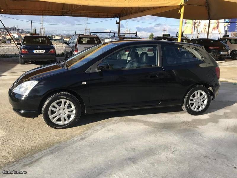 Honda civic exclusive