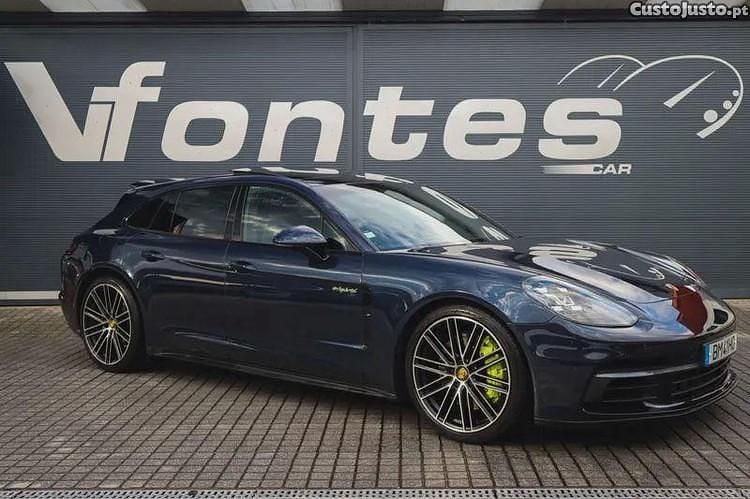 Azul Usado 2019 Porsche Panamera S E-Hybrid Sport Turismo Sedan | € 69.880 - Imagem 1/1