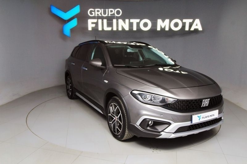 Cinzento Usado 2023 Fiat Tipo Cross Carrinha | € 18.000 (Preço justo) - Imagem 1/1