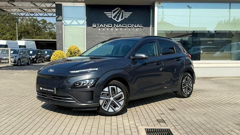 Cinza Usado 2021 Hyundai Kauai SUV | € 24.500 (Preço elevado) - Imagem 1/4