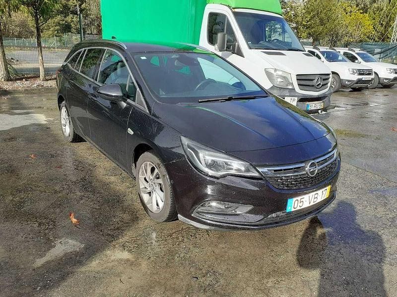 Usado 2018 Opel Astra Sedan | € 6.300 (Preço justo) - Imagem 1/4