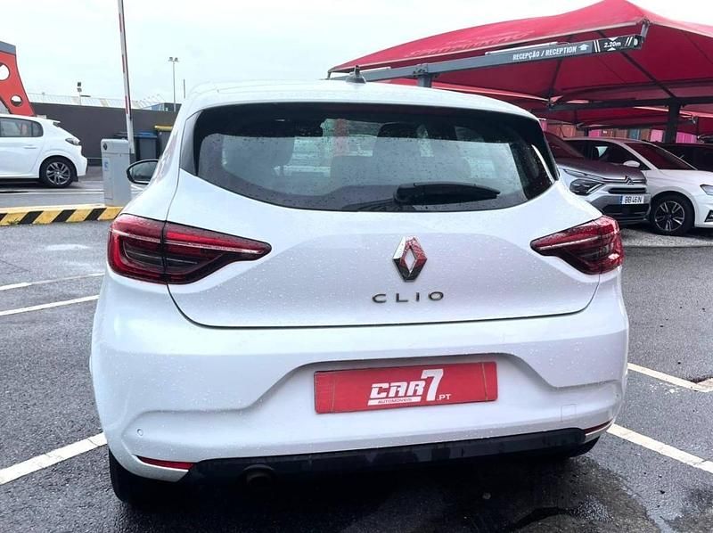 Usado Renault Clio V SE 75 HP (55 kW) 2020 Branco