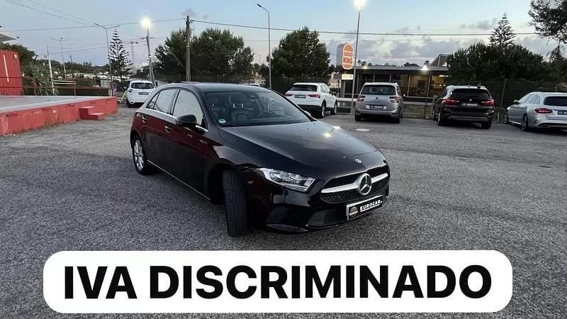 Preto Usado 2022 Mercedes A250 Advanced | € 28.900 - Imagem 1/4