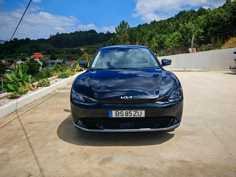 Preto Usado 2021 Kia EV6 SUV | € 26.750 (Preço justo) - Imagem 1/4