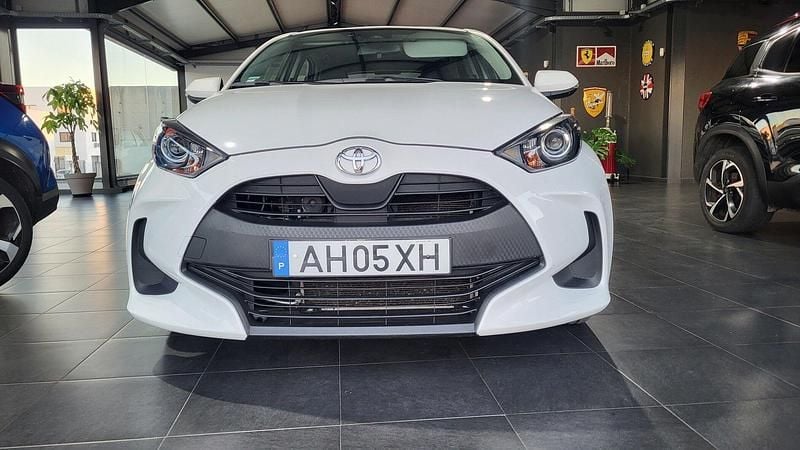 Branco Usado 2021 Toyota Yaris Comfort | € 16.500 (Preço justo) - Imagem 1/4