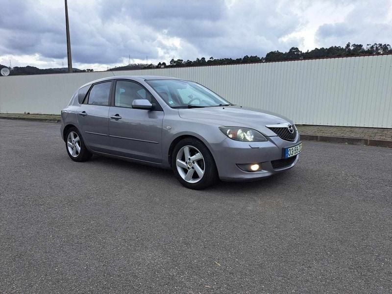 Usado Mazda 3 109 HP (80 kW) 2005 Cinzento Citadino