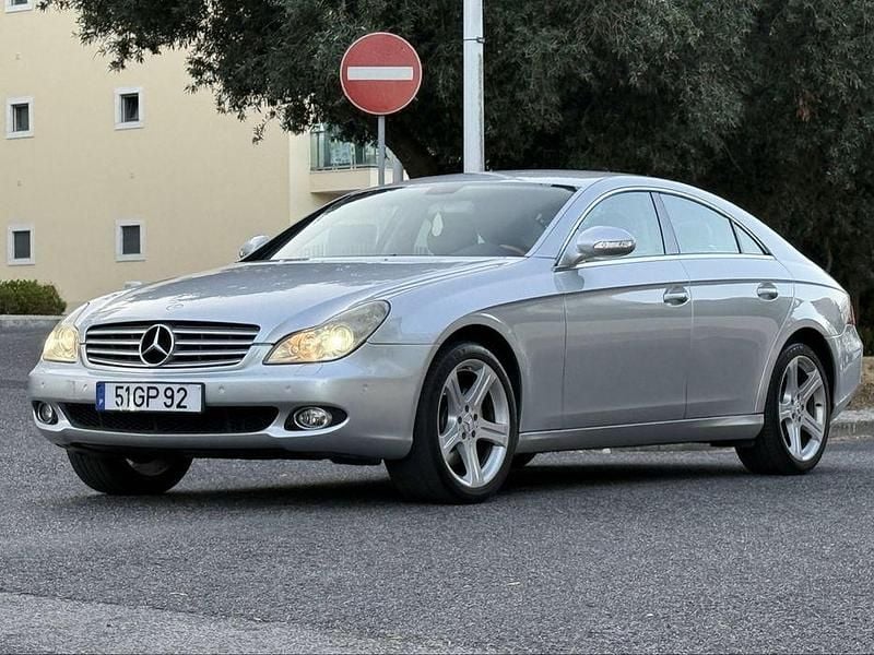 Usado 2005 Mercedes CLS350 Sedan | € 9.600 - Imagem 1/4