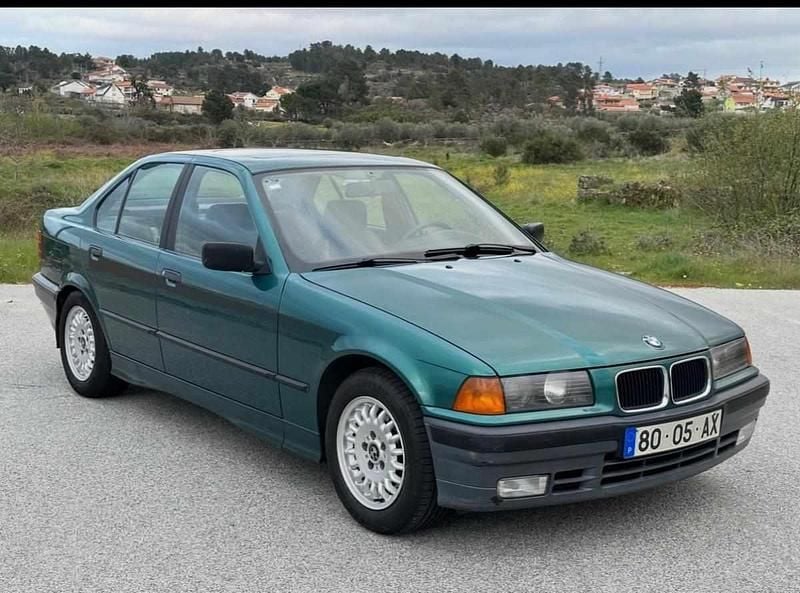 Verde Usado 1992 BMW 316 Carrinha | € 2.750 - Imagem 1/4