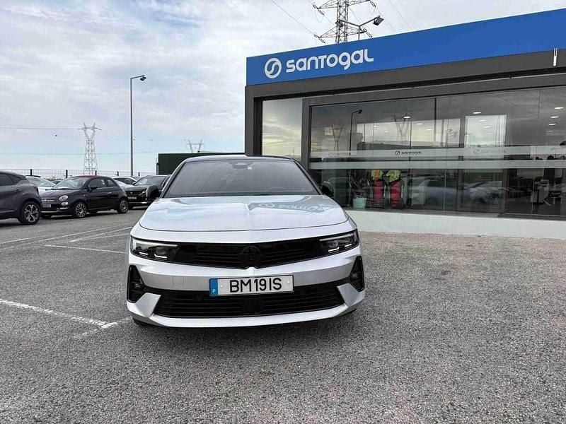 Cinzento Usado 2024 Opel Astra Citadino | € 28.490 (Preço justo) - Imagem 1/4