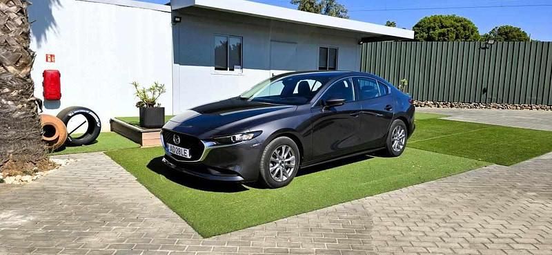 Cinzento Usado 2020 Mazda 3 Sedan | € 18.250 - Imagem 1/4