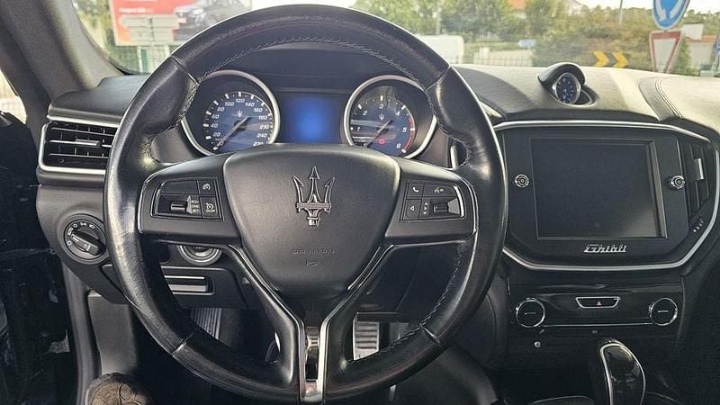 Usado Maserati Ghibli 275 HP (202 kW) 2015 Sedan