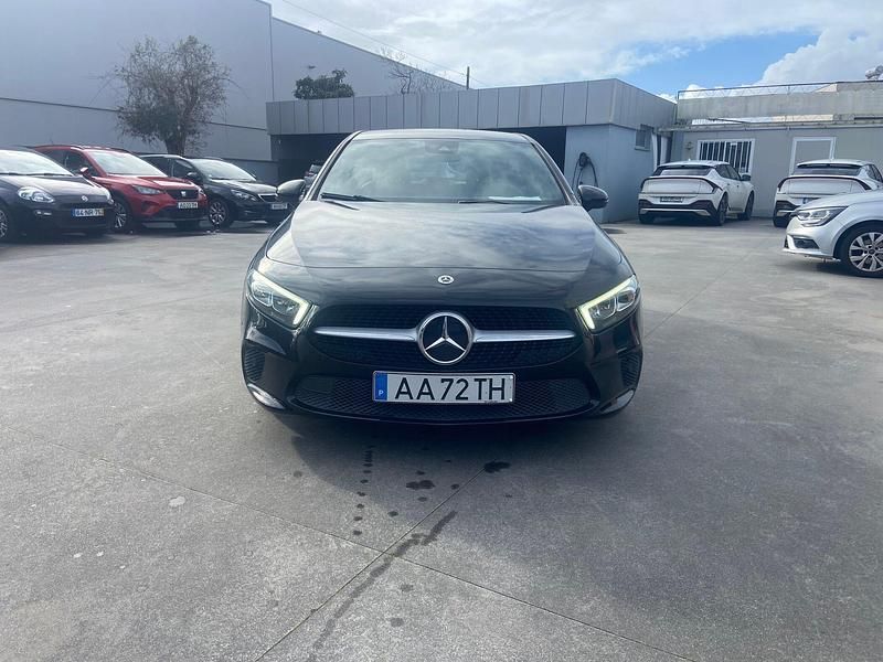 Usado Mercedes A160 Style 95 HP (69 kW) 2020 Preto Sedan