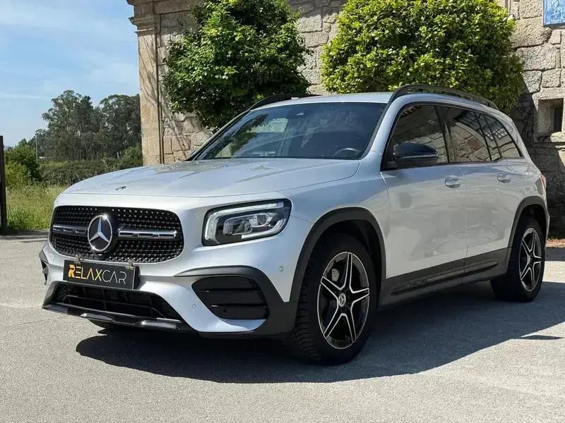 Usado Mercedes GLB200 AMG line 150 HP (110 kW) 2021 Cinzento SUV