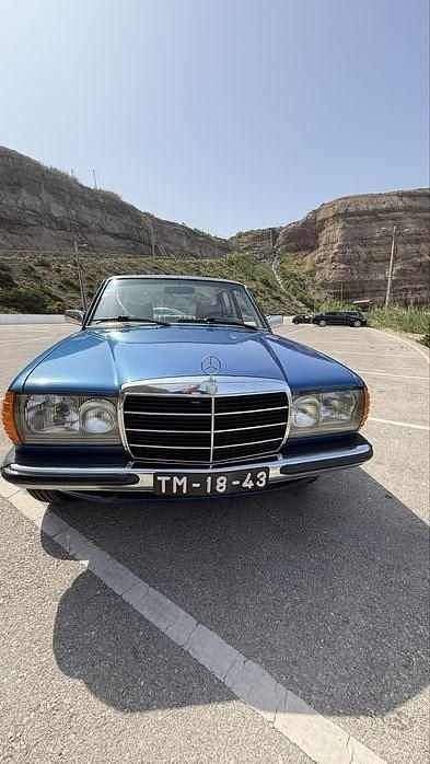 Usado Mercedes 300 1979 Sedan