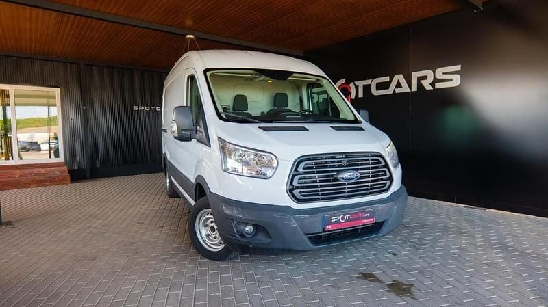 Branco Usado 2016 Ford Transit Ambiente | € 14.990 (Preço justo) - Imagem 1/4