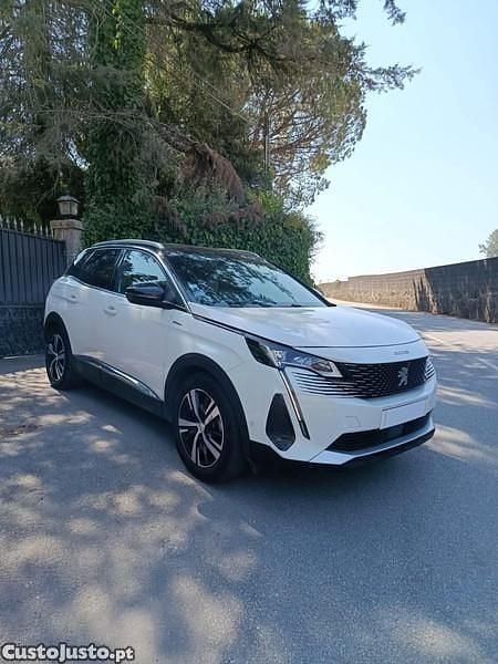 Branco Usado 2021 Peugeot 3008 GT SUV | € 24.900 - Imagem 1/1