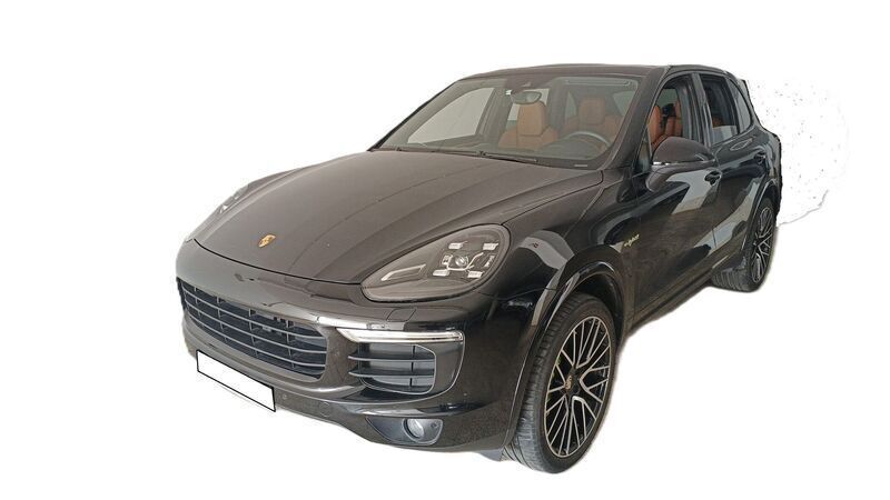 Preto Usado 2017 Porsche Cayenne S E-Hybrid Platinum Edition SUV | € 49.999 - Imagem 1/4