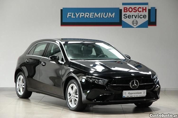 Preto Usado 2023 Mercedes A250 Style Citadino | € 31.750 (Super Preço) - Imagem 1/1