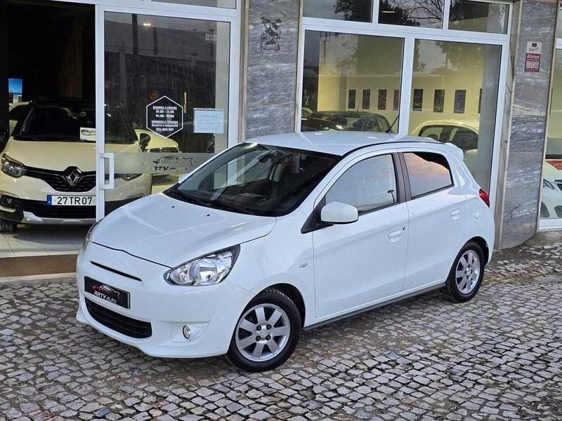 Branco Usado 2015 Mitsubishi Space Star Active | € 7.250 - Imagem 1/4