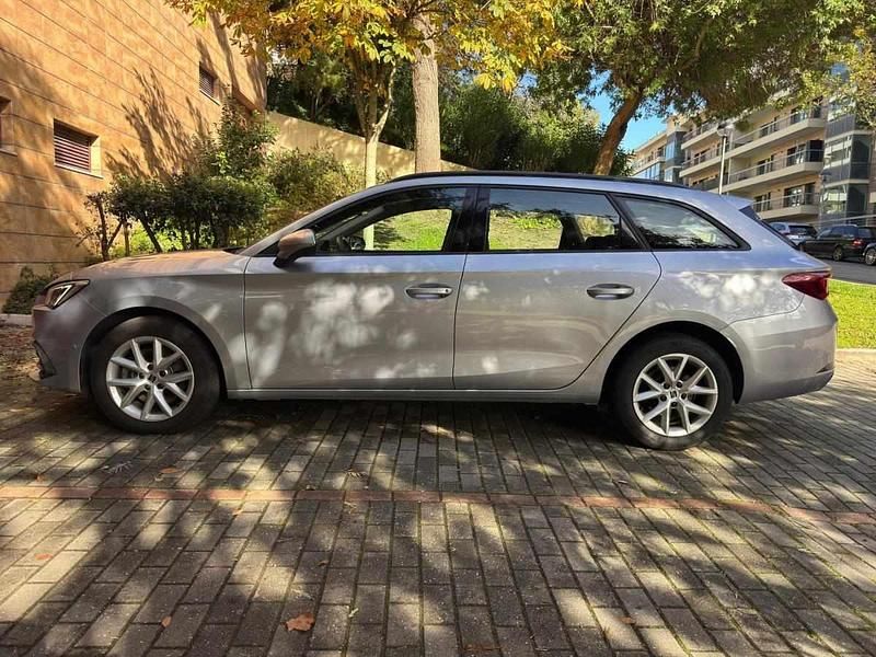 Usado Seat Leon ST 115 HP (84 kW) 2022 Cinzento Carrinha