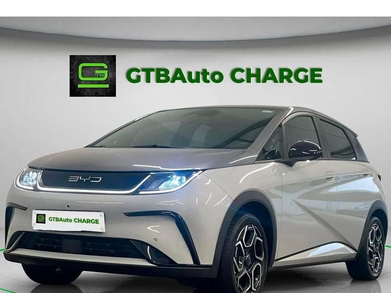 Branco Novo 2025 BYD Dolphin Design Citadino | € 34.900 - Imagem 1/4