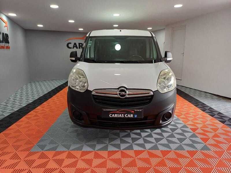 Usado Opel Combo 105 HP (77 kW) 2014 Branco Monovolume
