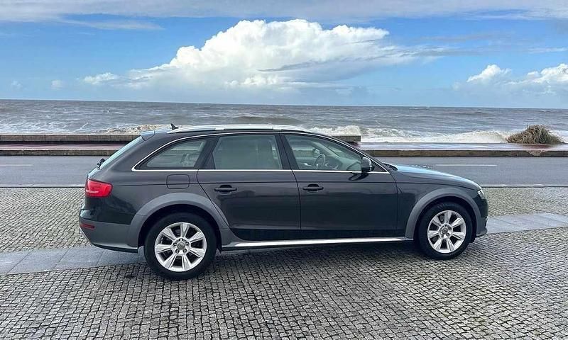 Usado Audi A4 Allroad 143 HP (105 kW) 2010 Antracite Carrinha