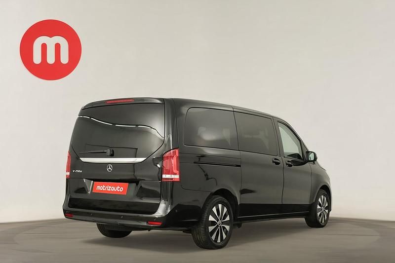 Usado Mercedes V250 190 HP (139 kW) 2023 Monovolume