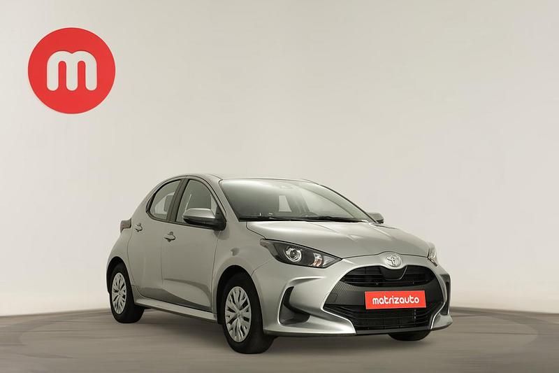 Cinzento Usado 2024 Toyota Yaris Comfort | € 18.999 (Preço justo) - Imagem 1/4