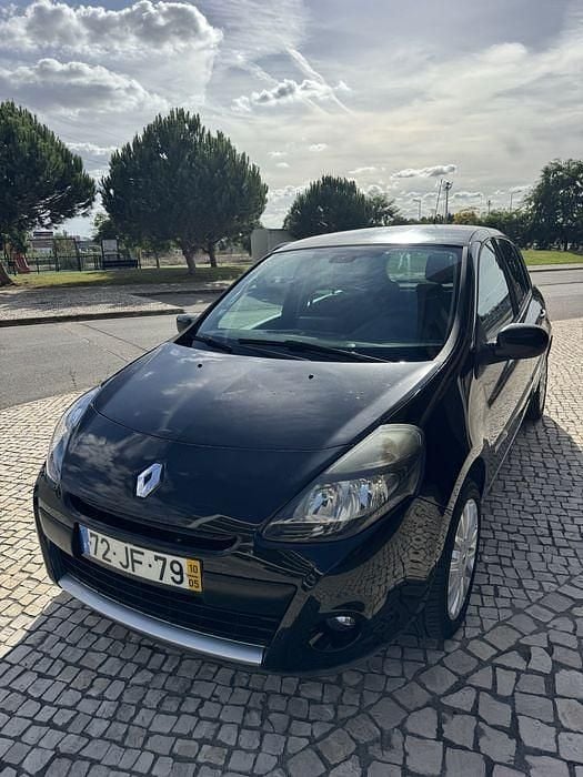 Usado 2010 Renault Clio II Dynamique | € 4.500 (Bom preço) - Imagem 1/4