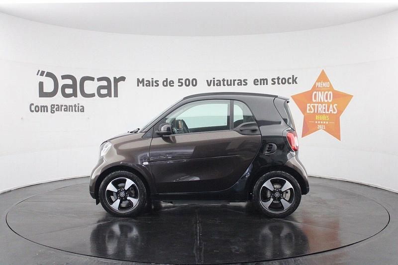 Usado Smart ForTwo Electric Drive 60 kW (82 HP) 2020 Castanho Citadino