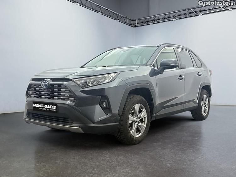 Cinza Usado 2022 Toyota RAV4 Hybrid SUV | € 33.990 (Preço justo) - Imagem 1/1