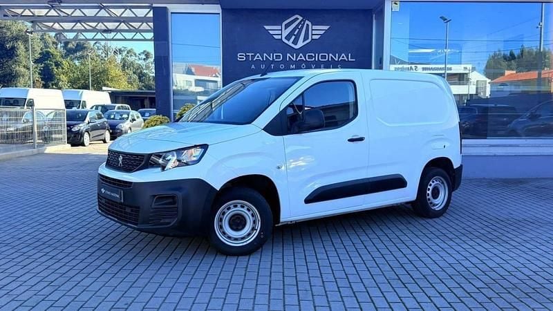 Branco Usado 2022 Peugeot Partner Monovolume | € 14.500 (Bom preço) - Imagem 1/4