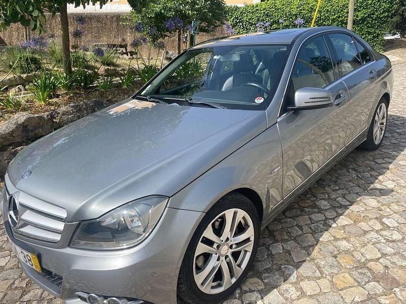 Usado Mercedes C200 Avantgarde 2011 Sedan