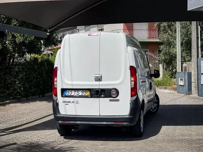 Usado Fiat Doblò 119 HP (87 kW) 2017 Branco Monovolume