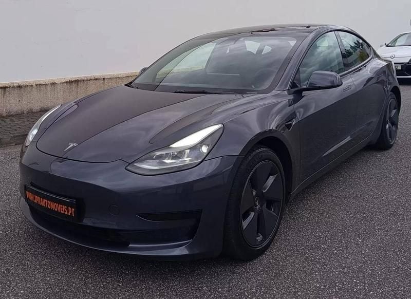 Cinza escuro Usado 2021 Tesla Model 3 Standard Range Plus Sedan | € 24.990 (Bom preço) - Imagem 1/4