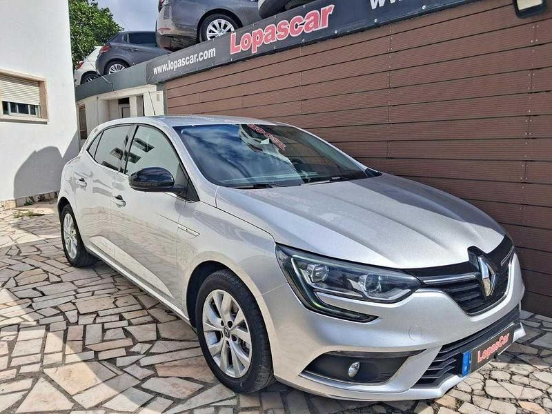 Cinzento Usado 2020 Renault Mégane IV | € 15.450 (Preço justo) - Imagem 1/4