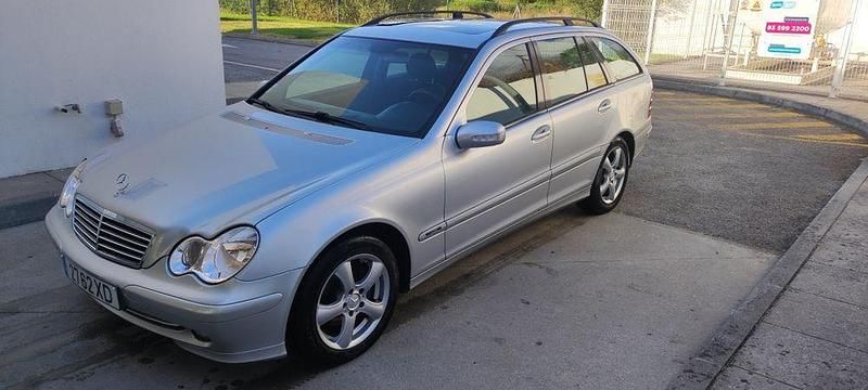 Usado 2003 Mercedes C220 Sedan | € 6.500 (Preço elevado) - Imagem 1/4