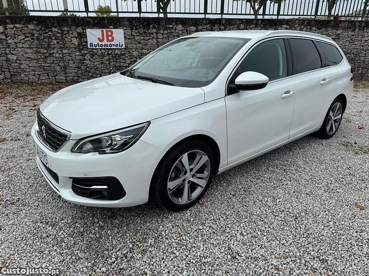 Branco Usado 2017 Peugeot 308 Allure Carrinha | € 12.950 (Preço justo) - Imagem 1/1