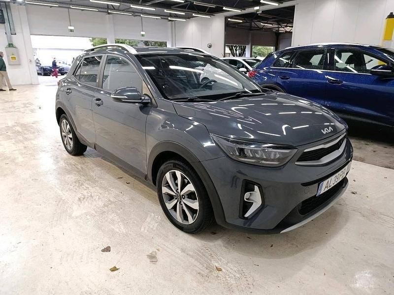 Usado Kia Stonic 100 HP (73 kW) 2021 Laranja SUV