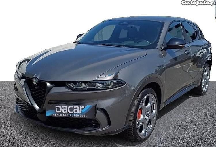 Cinza Usado 2023 Alfa Romeo Tonale Veloce SUV | € 33.999 (Bom preço) - Imagem 1/1