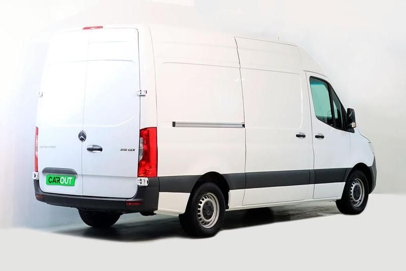 Usado Mercedes Sprinter 150 HP (110 kW) 2022 Branco Van