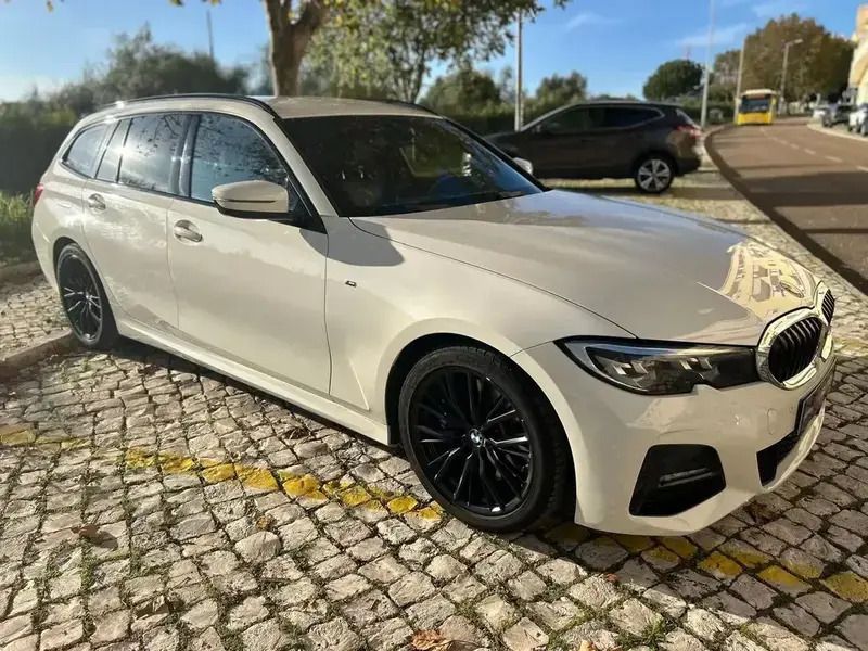 Branco Usado 2019 BMW 330 M Sport Carrinha | € 35.000 - Imagem 1/4