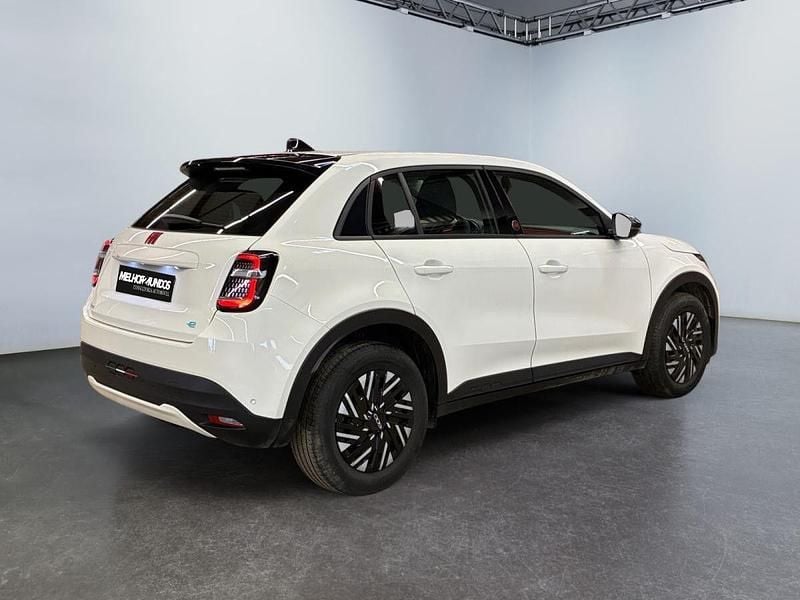 Usado Fiat 600 Red 114 kW (156 HP) 2024 Branco SUV