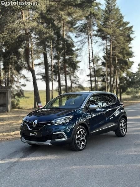 Usado Renault Captur 90 HP (66 kW) 2019 Azul SUV