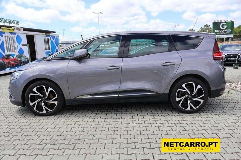 Usado Renault Grand Scénic IV 120 HP (88 kW) 2019 Cinzento Monovolume