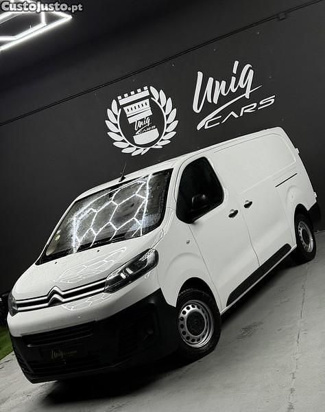 Branco Usado 2021 Citroën Jumpy Monovolume | € 17.999 - Imagem 1/1